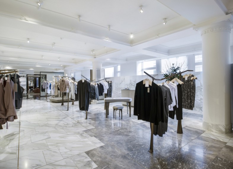 Selfridges-London-designer-fashion-retail-Jamie-Fobert-Architects-shop-marble-floor-womenswear-awards