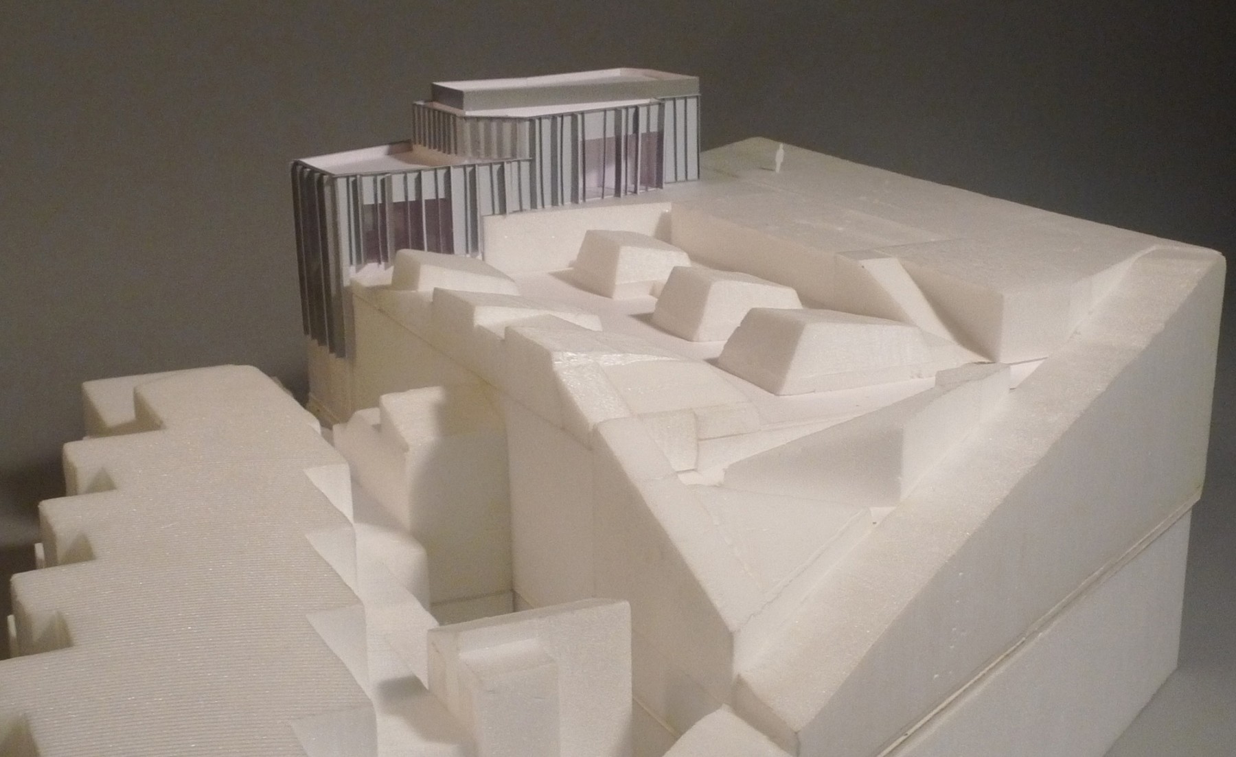 Jamie-Fobert-Architects-extension-to-Tate-St-Ives-foam-model-exterior- faience-pavilion