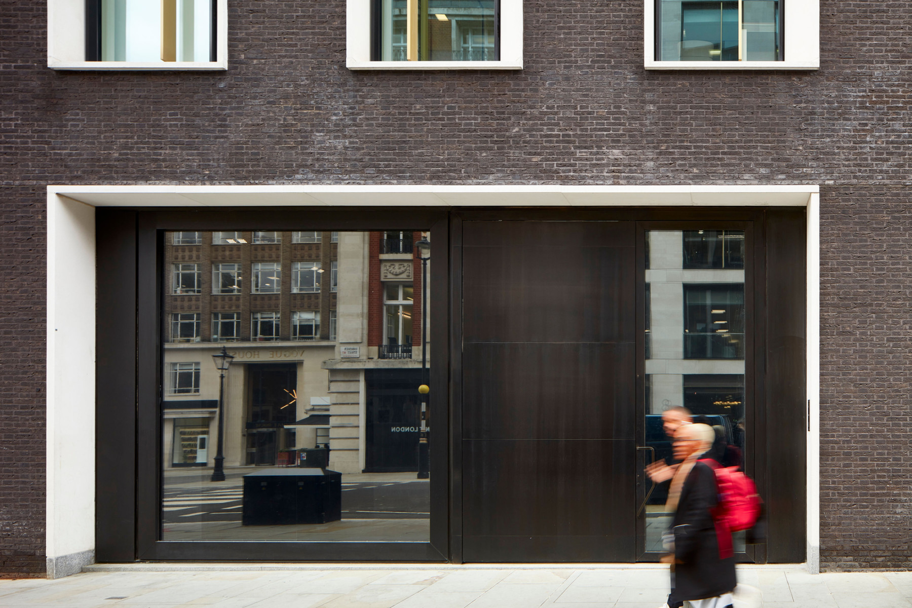 Pace-gallery-hanover-square-jamie-fobert-architects-exterior